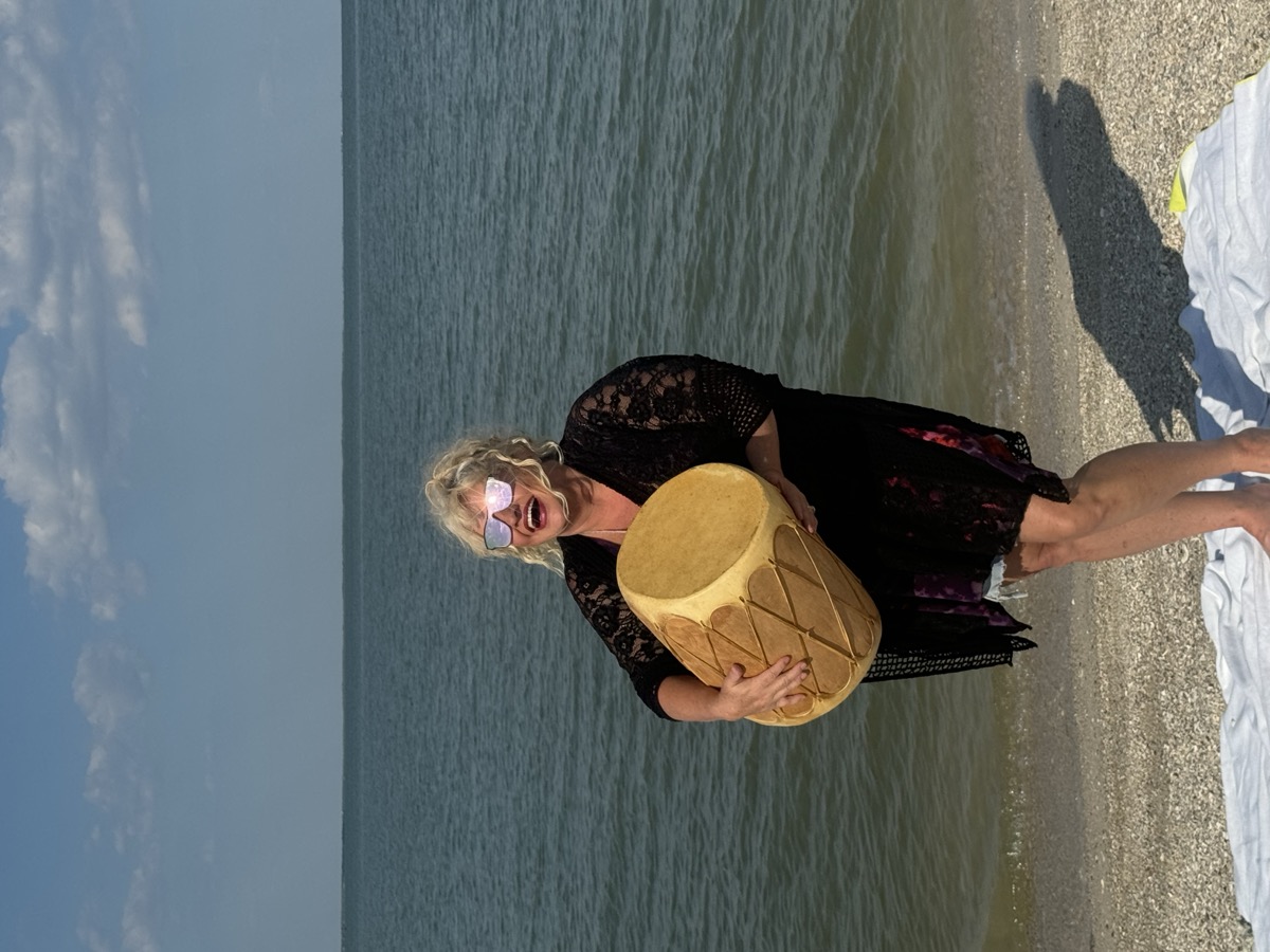 Barefoot Beach Beauty — Album Art